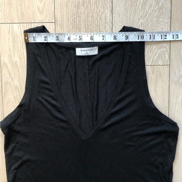 Aritzia Babaton Zayn V Neck Tank Top Relaxed Fit in Black Size XS - Picture 3 of 12